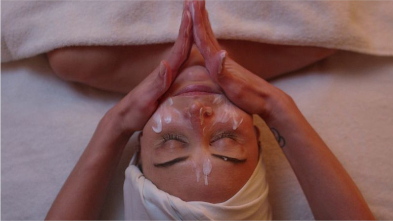 Each Body Sanctum Facial is tailored to suit your unique skin type and individual needs, leaving you feeling relaxed and refreshed.